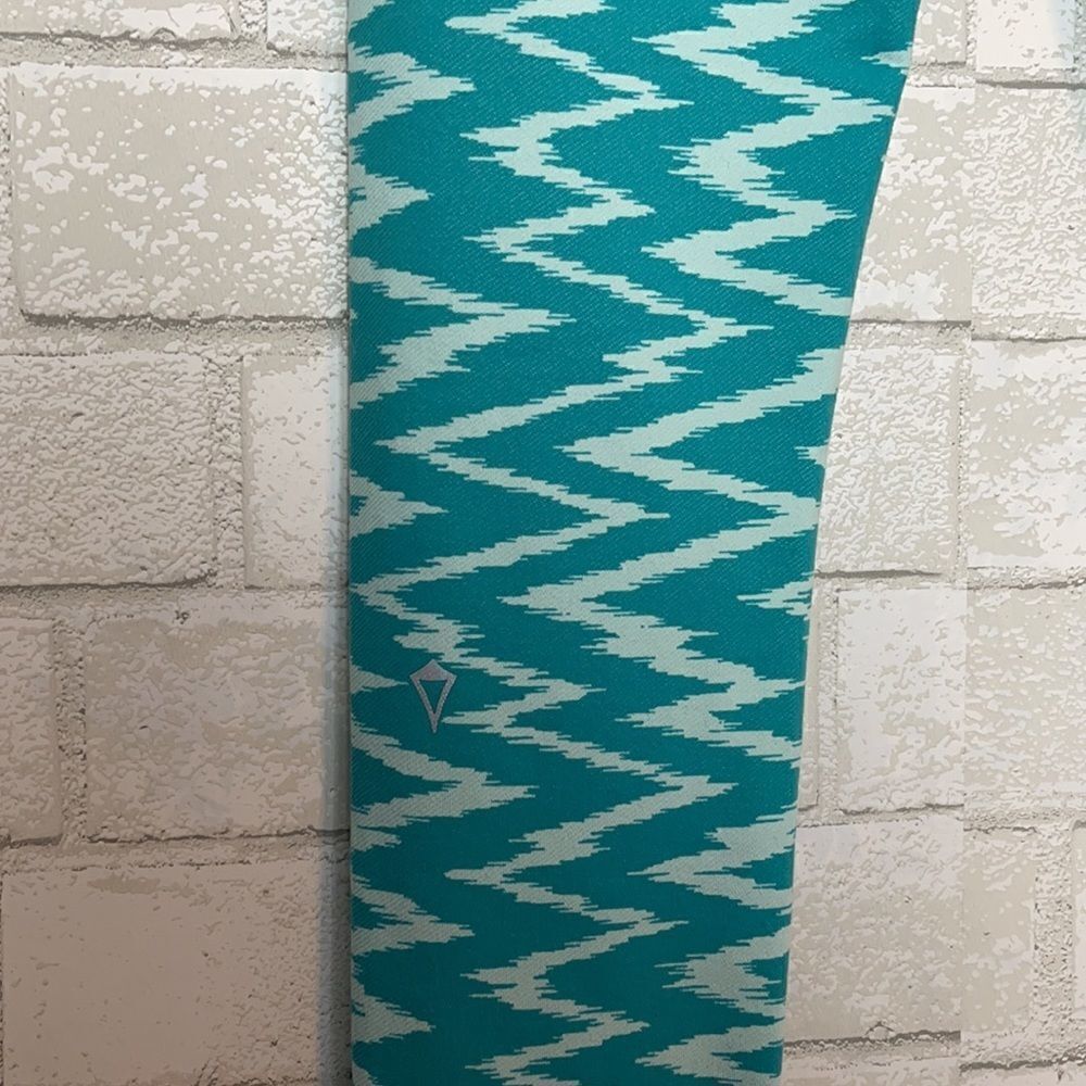 Lululemon Ivivva Ikat Print Leggings 12 - Picture 4 of 5